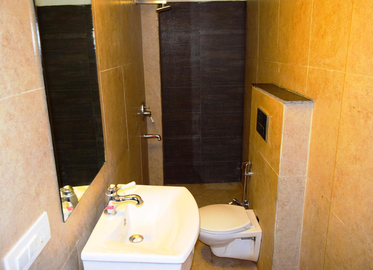 Hotel Chandragupta Ujjain Exterior photo