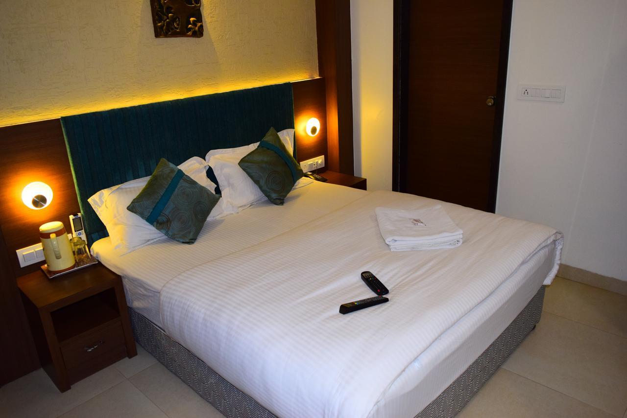 Hotel Chandragupta Ujjain Exterior photo