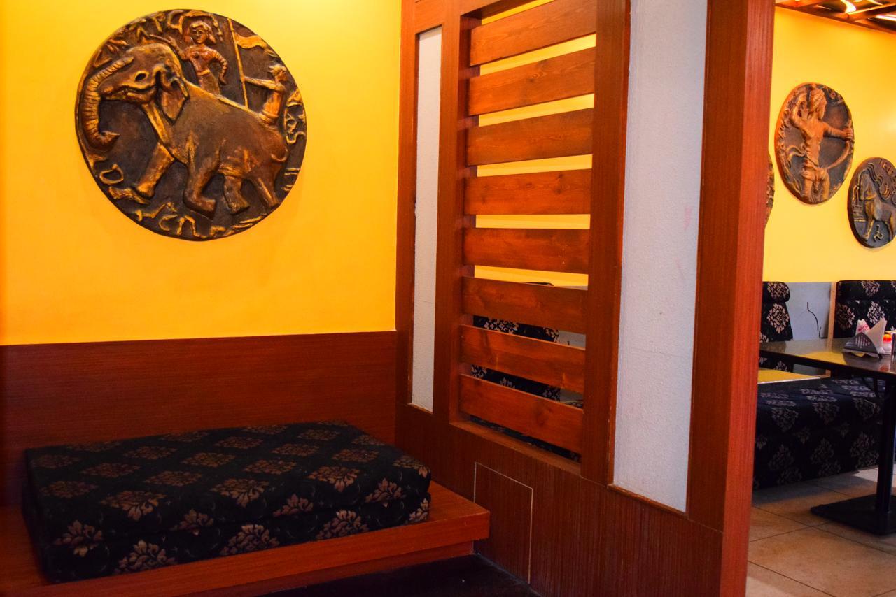 Hotel Chandragupta Ujjain Exterior photo